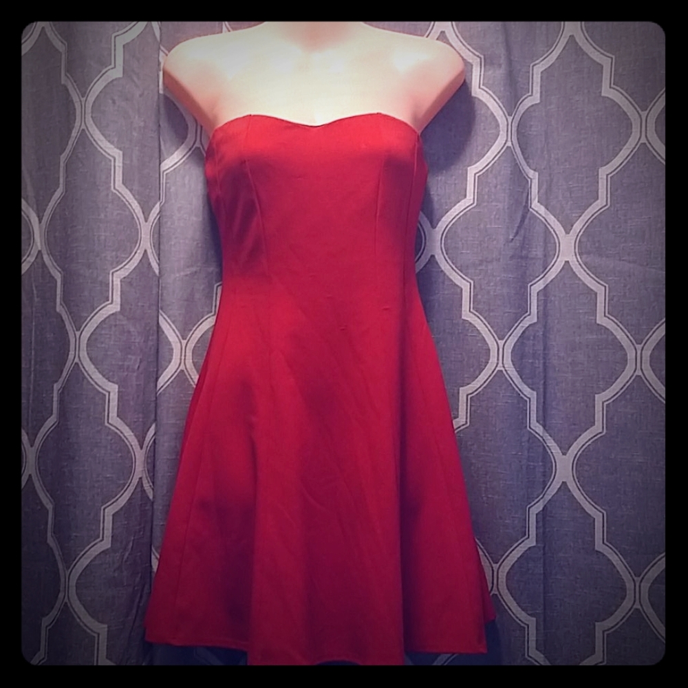 Strapless dress